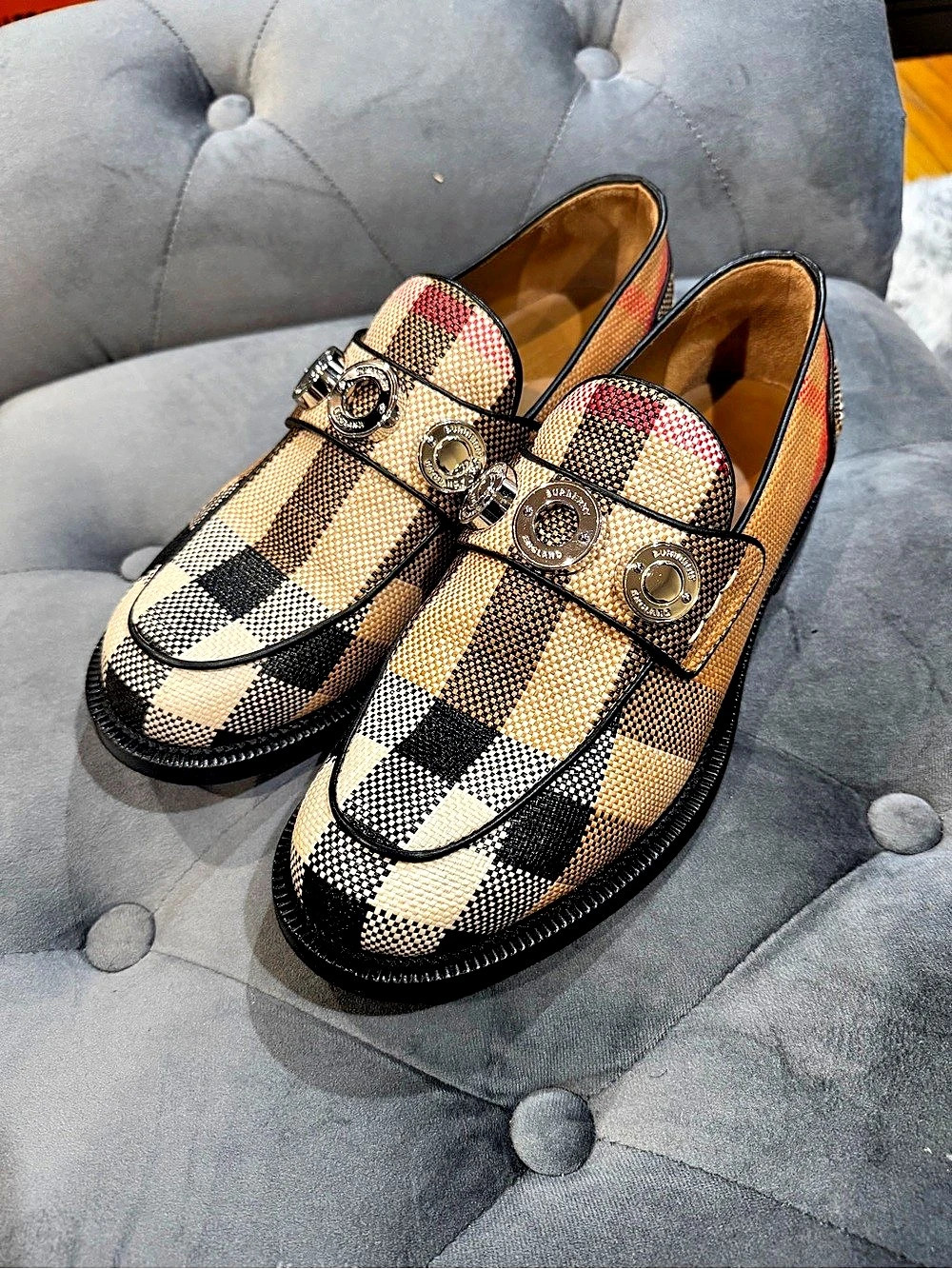 Burberry Broadbrook Stud Loafer Plaid in Beige & Black UK 5.5 / EU 38.5